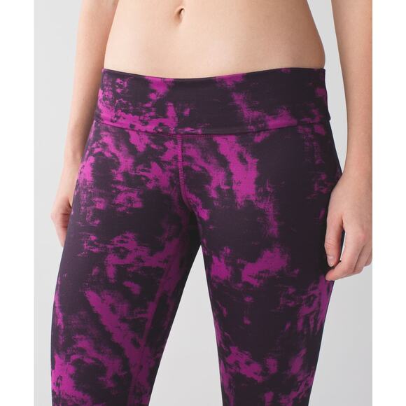 Lululemon Wunder Under Crop II *Full-On Luon (Roll Down) - Picture 4 of 7